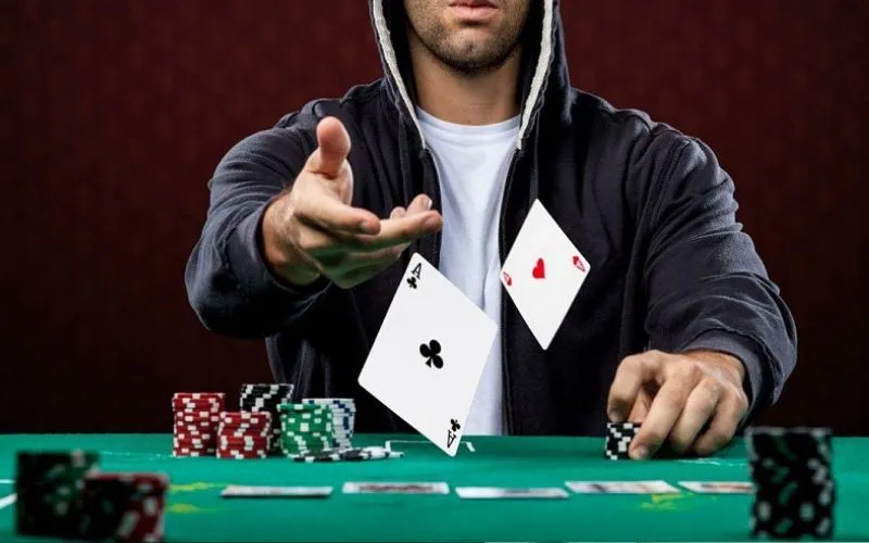 Các bí quyết hay giúp người chơi thắng lớn khi tham gia Vipwin Poker